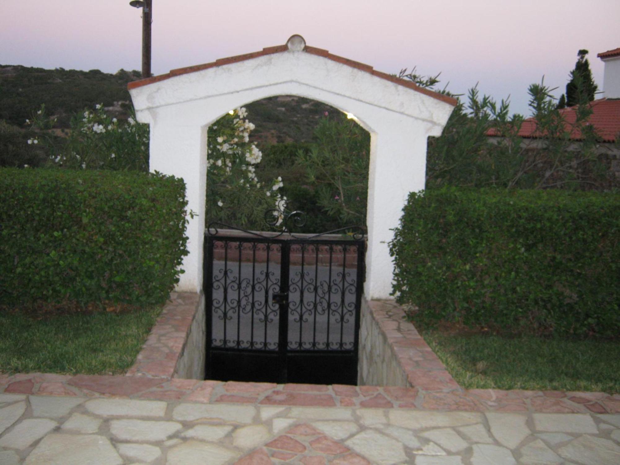 Cerigo House Apartment Kondolianika Bagian luar foto